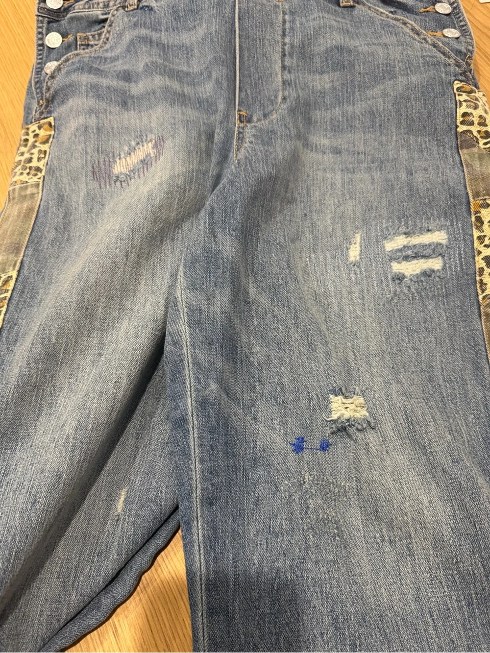 Pilcro The Lex Denim Overalls Relaxed Fit Distressed Medium Wash Size 28 NWT